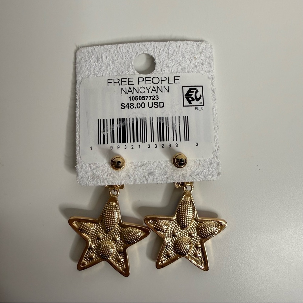 Free People Nancy Ann Earrings Gold Toned and Jeweled Stars NWT $48 - Picture 5 of 5